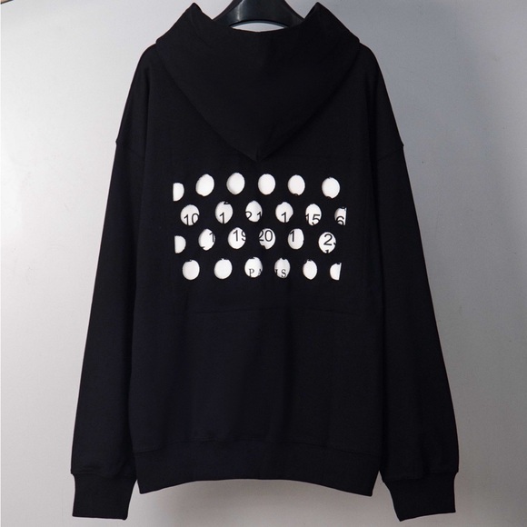 MM6 Maison Martin Margiela Black Graphic Sweatshirt - Picture 1 of 9